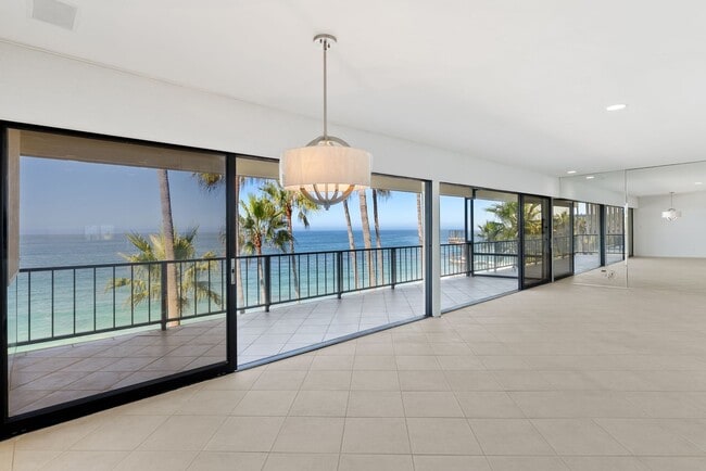 Building Photo - Discover a Coastal Sanctuary at Laguna Royale, Laguna Beach. Comes with 2 Parking Spaces!