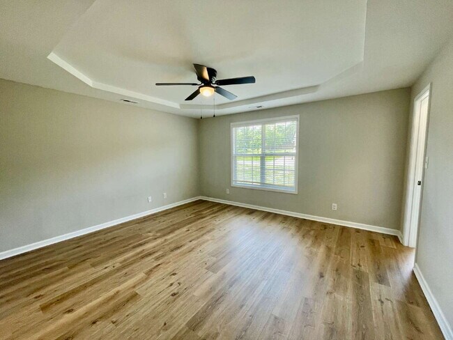 Building Photo - 3-Bed, 2 And A Half Bath Haven With Bonus ...
