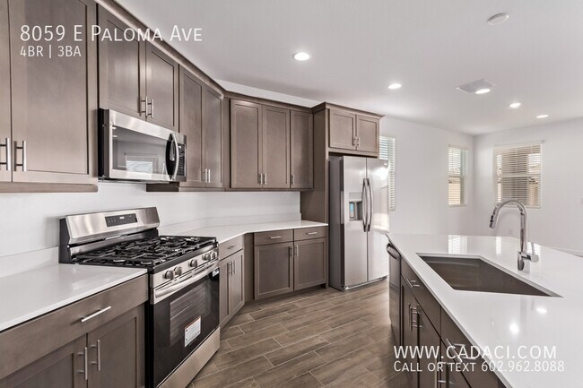 Building Photo - 8059 E Paloma Ave
