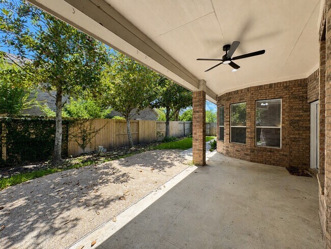 Building Photo - 3301 Elm Creek Dr