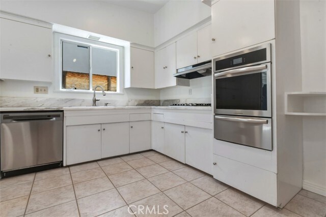 Building Photo - 5836 Wish