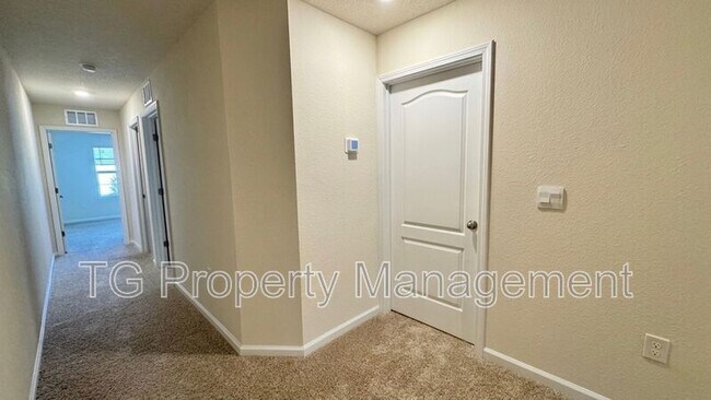 Building Photo - 124 Pasadena Dr
