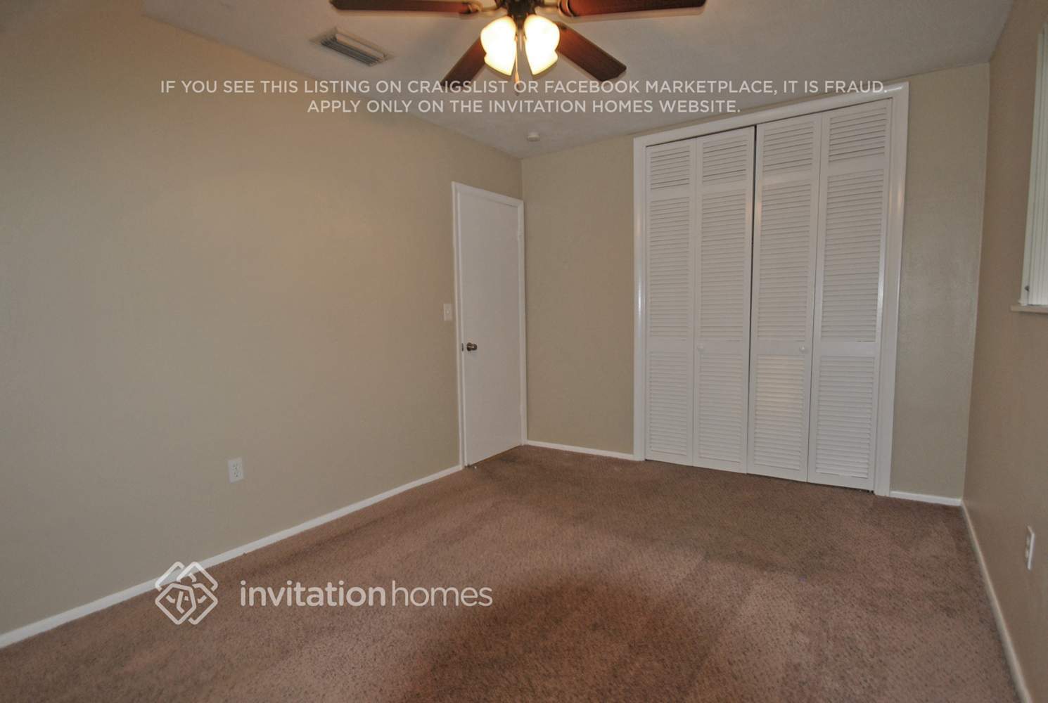 Building Photo - 8954 SW 52nd Pl