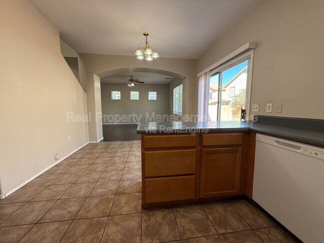 Building Photo - 3930 W Irwin Ave