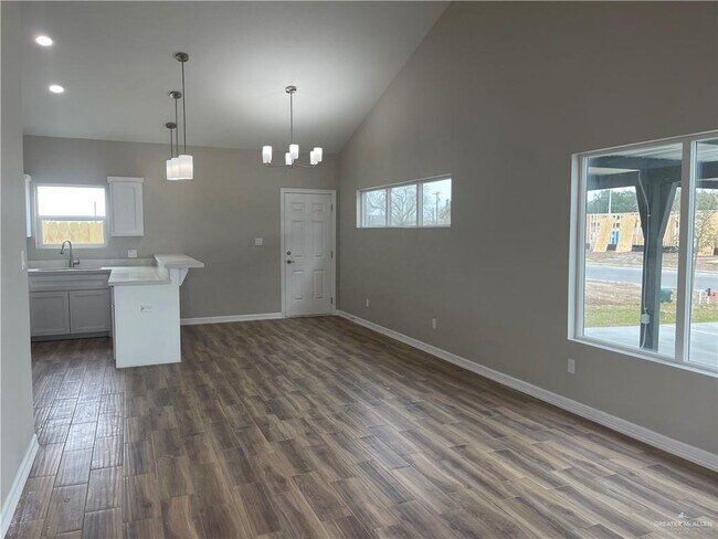 Building Photo - 28 Sparrow Rd