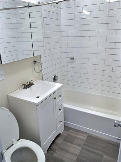 Building Photo - 1390 Beacon St