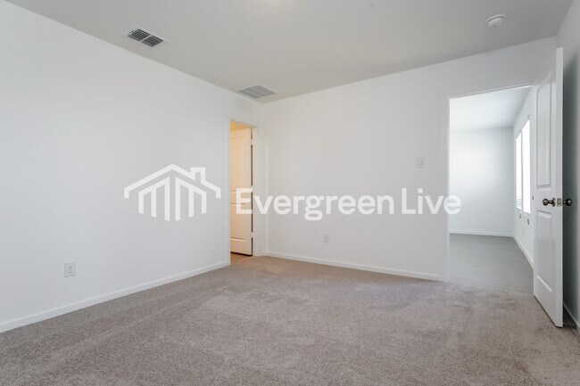 Building Photo - 10504 Desert Hawk Cir