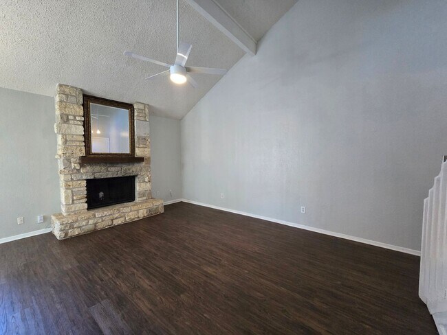 Building Photo - 1713 Cinnamon Path
