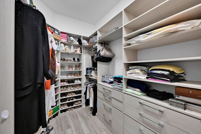 Building Photo - 8652 Lewis River Rd