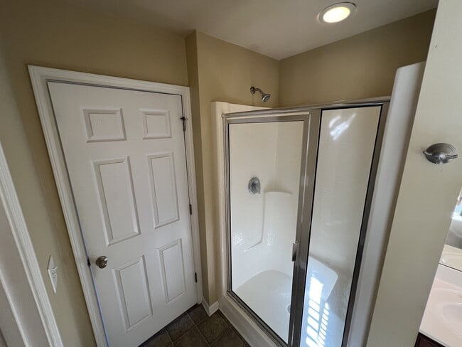 Building Photo - 1221 Briar Rose Ln