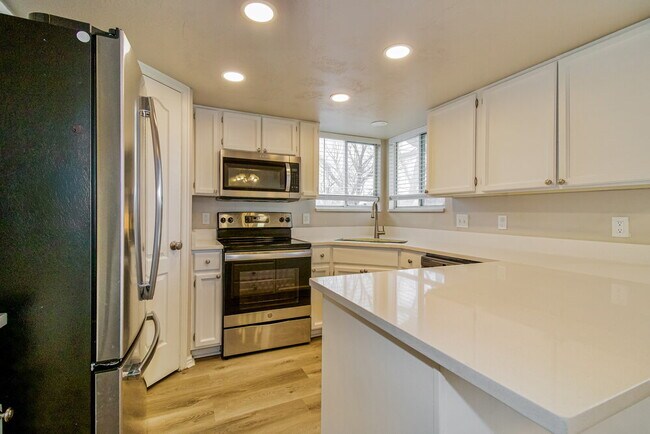 Building Photo - 6957 Diamondleaf Way