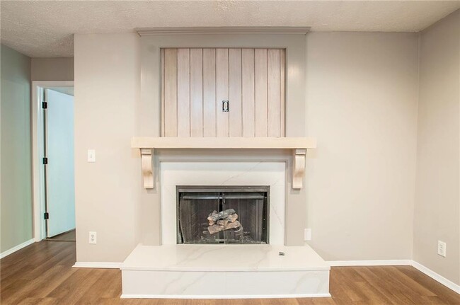 Building Photo - 126 Warm Springs Cir