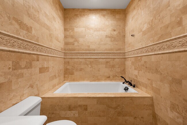 Building Photo - 9572 Stuart Ln