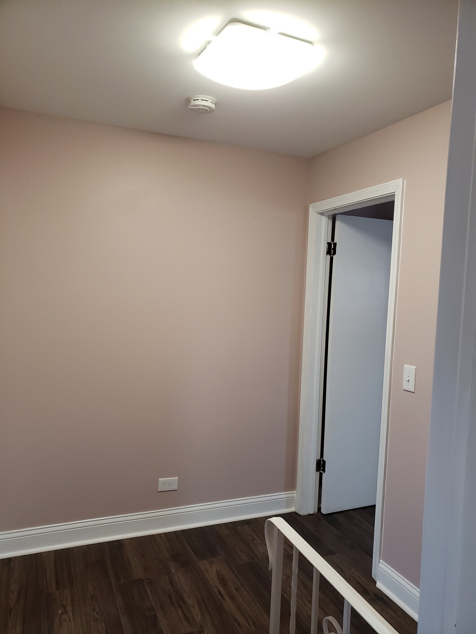 Building Photo - 2142 Rugen Rd