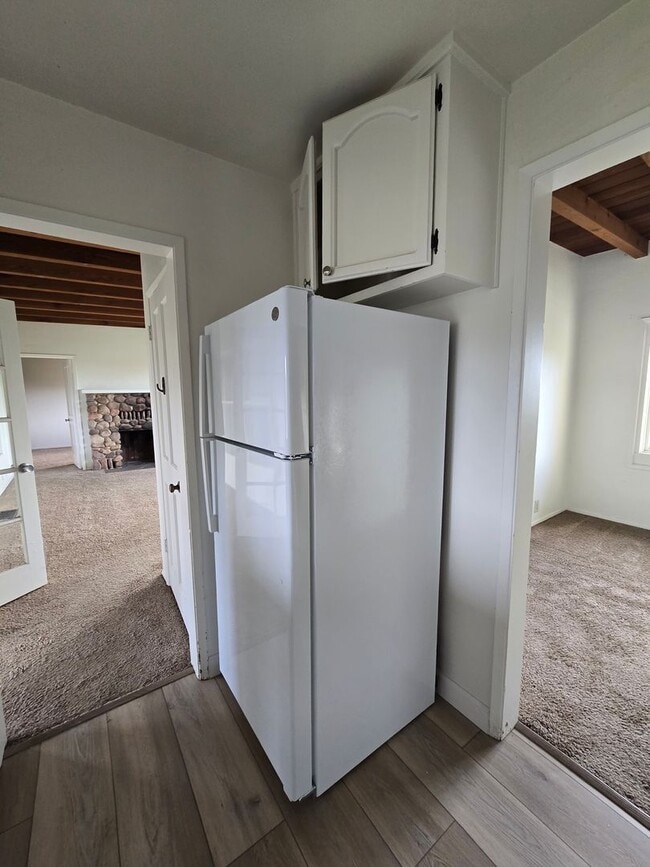 Building Photo - 3-Bedroom Home with Indoor Laundry and Ocean View