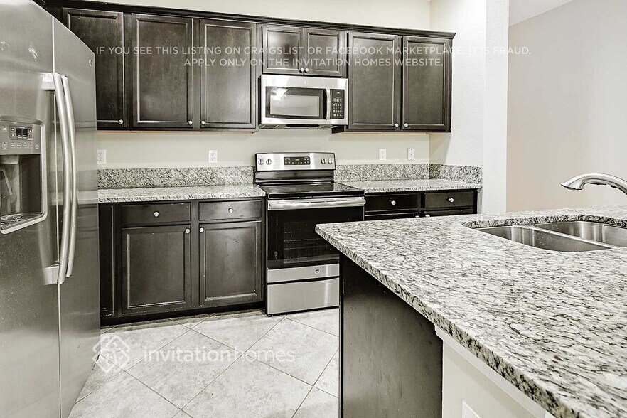 Building Photo - 9718 SW Purple Martin Way