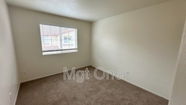 Building Photo - 5 Emory