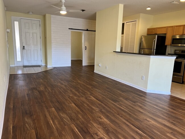 Building Photo - 300 Via Castilla