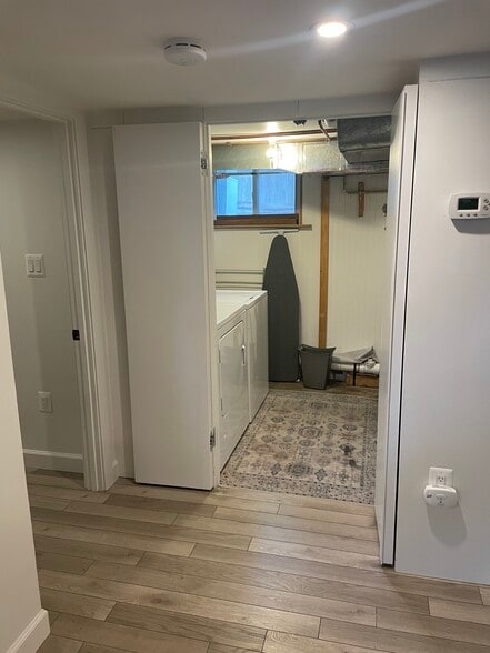 Building Photo - 402 N Cleveland St