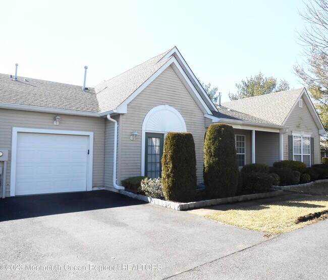 48 Deer Chase Ln 48 Deer Chase Ln Lakewood NJ 08701 Apartment Finder