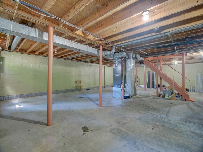 Building Photo - 520 Patricia Ct