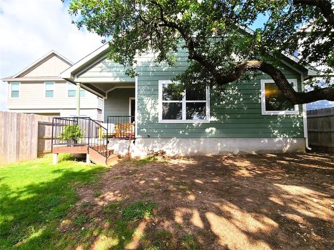 Building Photo - 104 Red Buckeye Loop