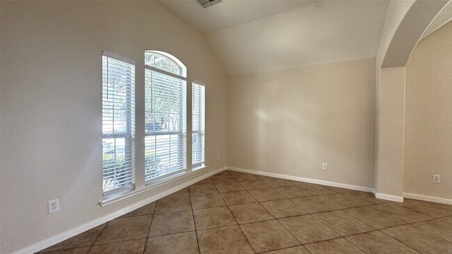 Building Photo - 24926 Ranch Lake Ct