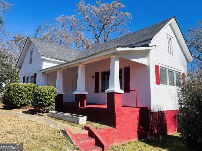 Building Photo - 1 Barnard Ave