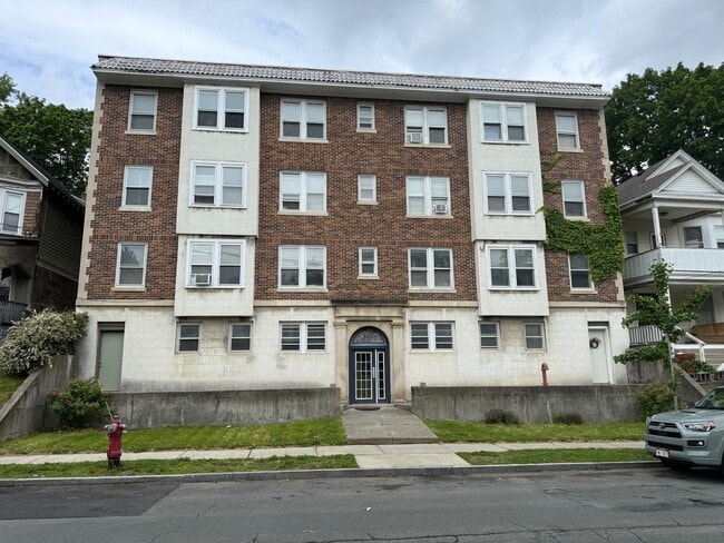 Building Photo - 357-363 Morris St