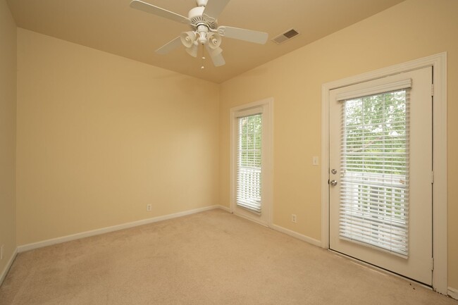 Building Photo - **LUXURIOUS GATED COMMUNITY IN FRANKLIN ZO...