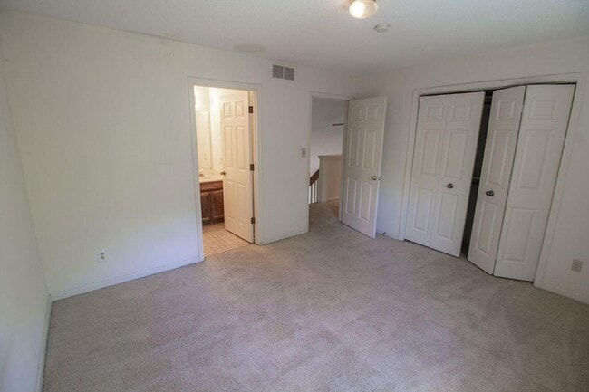 Building Photo - 3600 Hermitage Rd