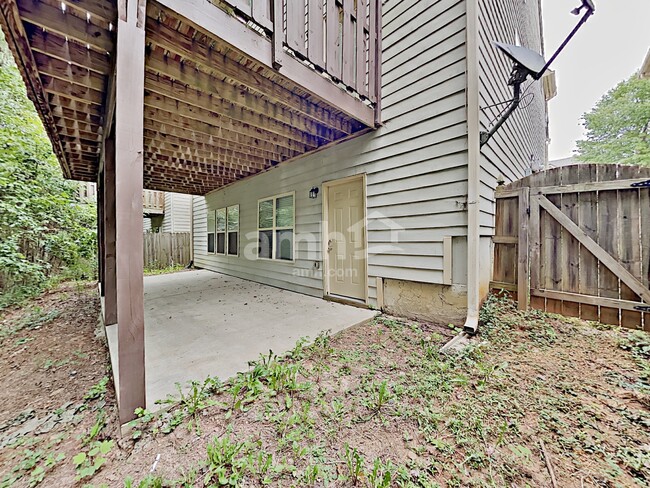 Building Photo - 252 Ascott Lane