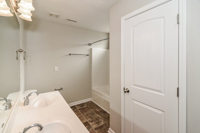 Building Photo - 3409 Smarty Jones Ct