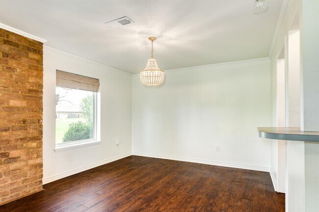 Building Photo - 438 Wellshire Dr