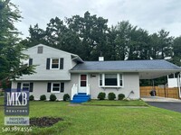 Building Photo - 3158 Galloway Dr