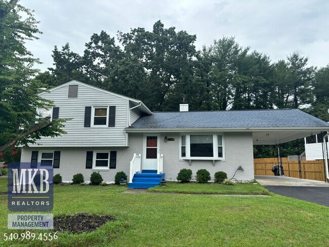 Primary Photo - 3158 Galloway Dr