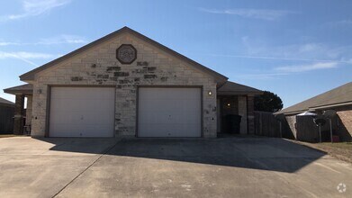 Building Photo - 1402 Powder River Dr