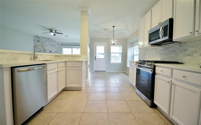 Building Photo - 3535 Cactus Creek Dr