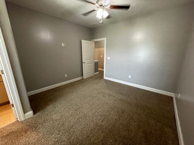 Building Photo - 4BD/4.5BA FOR RENT