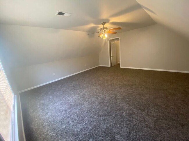 Building Photo - 10053 Lynham Cove