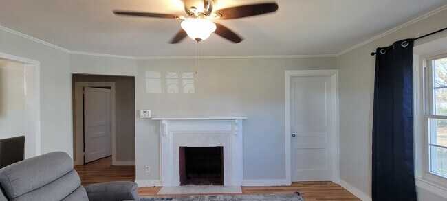 Building Photo - 125 Richlands Ave