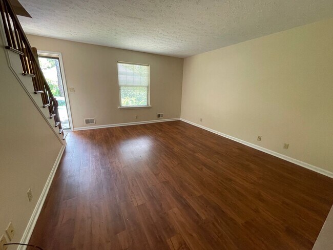 Building Photo - 2853GRI