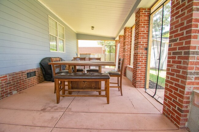 Building Photo - Coming soon! 3 Bedroom 2 Bathroom with Above Ground Pool- Pets okay!
