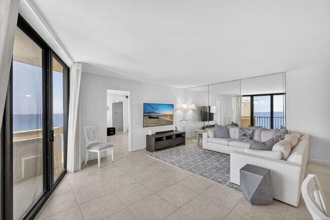 Building Photo - 2800 N Ocean Dr