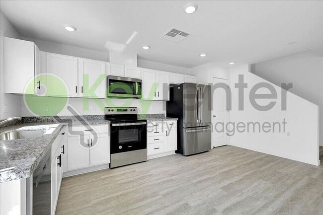 Building Photo - 2129 Shady Tree Cir