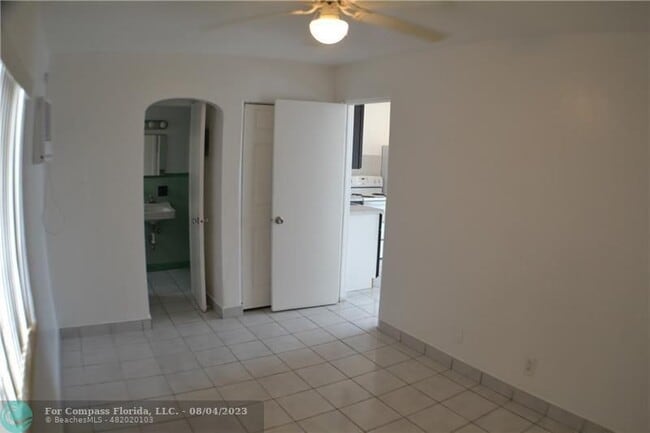 Primary Photo - 2102 Wilson St