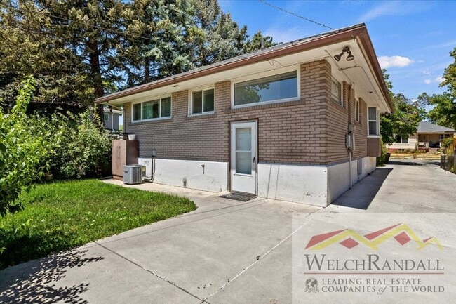 Building Photo - Charming 1 Bed 1 Bath Home in SLC