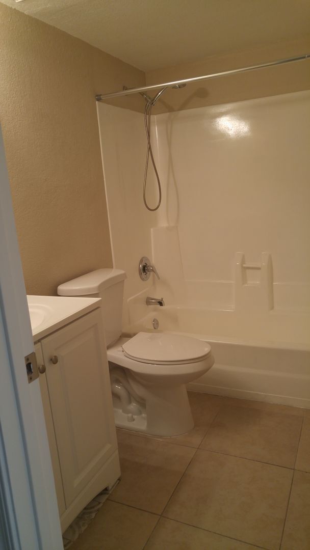 Building Photo - 2808 E Le Marche Ave