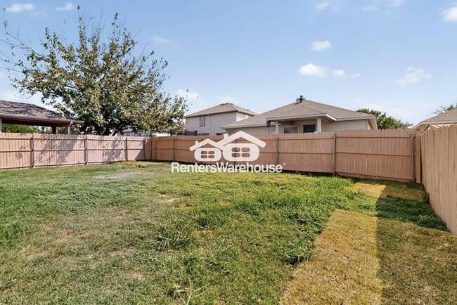 Building Photo - Haslet New Listing Completely Refreshed
