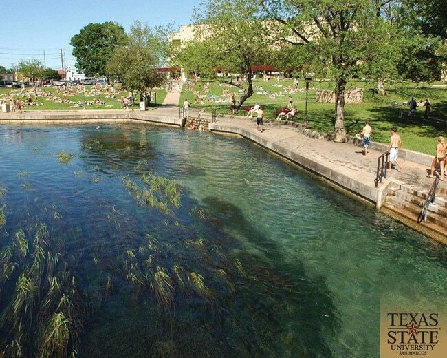 Primary Photo - 1003 W Bluebonnet Dr